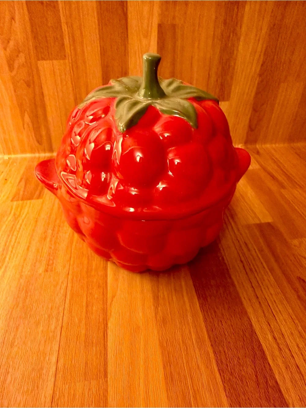 Le Creuset Raspberry Cocotte